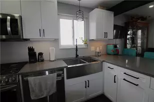 5877 Pleasant St, South Park, PA 15129 - Photo 7