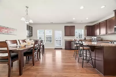 1603 Pointe View Dr, Adams Township, PA 16046 - Photo 13