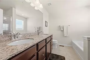 1603 Pointe View Dr, Adams Township, PA 16046 - Photo 23