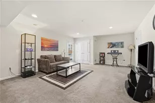 1603 Pointe View Dr, Adams Township, PA 16046 - Photo 35