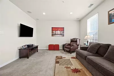 1603 Pointe View Dr, Adams Township, PA 16046 - Photo 7