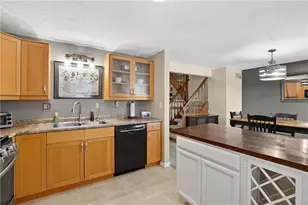 2518 Hawthorne Dr, North Fayette, PA 15071 - Photo 13