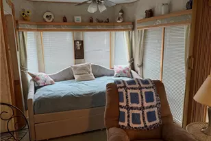 126 Sunflower Ln, Flinton, PA 16640 - Photo 5