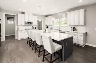 110 Sabrina Ln, Zelienople, PA 16063 - Photo 3