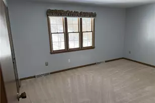 12 Hennig Dr, Pittsburgh, PA 15236 - Photo 31