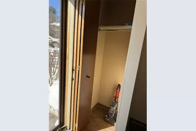 12 Hennig Dr, Pittsburgh, PA 15236 - Photo 7