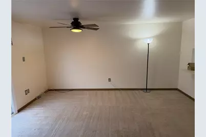 12 Hennig Dr, Pittsburgh, PA 15236 - Photo 15