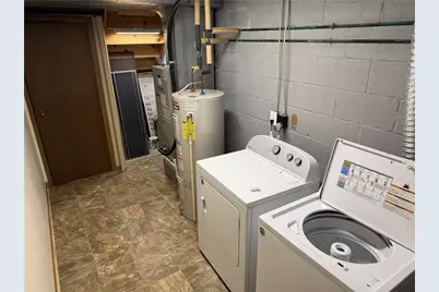 12 Hennig Dr, Pittsburgh, PA 15236 - Photo 11