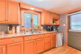 324 Lafferty St, Jeannette, PA 15644 - Photo 7