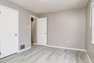 413 Bauman Ave, Baden, PA 15005 - Photo 13