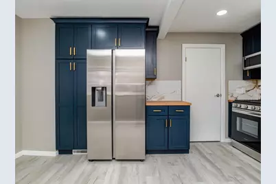 413 Bauman Ave, Baden, PA 15005 - Photo 7