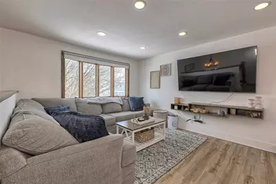 114 McMahon Dr, Penn Twp, PA 15665 - Photo 5