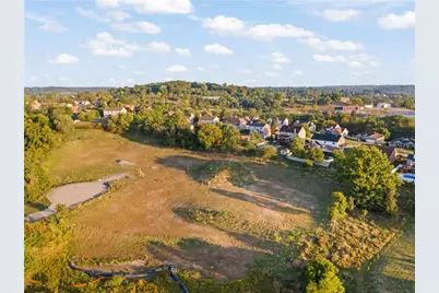 2220 Watchfield Dr, South Park, PA 15129 - Photo 11