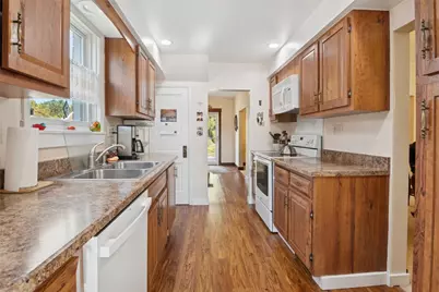 214 Parkside Ave, Pittsburgh, PA 15228 - Photo 13