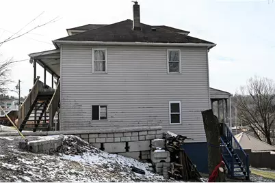 27 1st St, Smith Township, PA 15078 - Photo 5