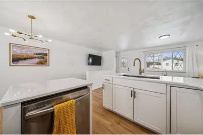 842 Garlow Blvd, Pittsburgh, PA 15239 - Photo 9