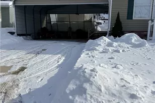 212 Rustic Ridge Ln, Summit Township, PA 16002 - Photo 5