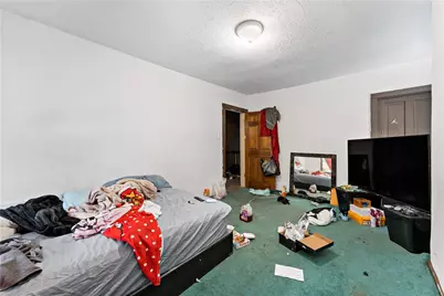 1701 Leolyn St, Pittsburgh, PA 15210 - Photo 11