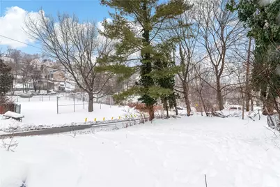 1701 Leolyn St, Pittsburgh, PA 15210 - Photo 21