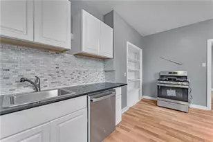 375 1/2 Main St, Pittsburgh, PA 15201 - Photo 3