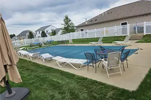 221 Strawberry Cir, Cranberry Township, PA 16066 - Photo 45