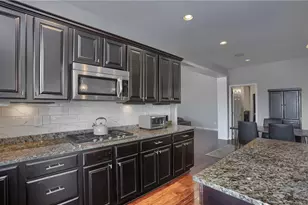 221 Strawberry Cir, Cranberry Township, PA 16066 - Photo 15