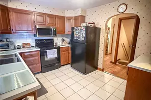 417 New Castle Rd, Twp of But NW, PA 16001 - Photo 11