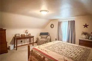 417 New Castle Rd, Twp of But NW, PA 16001 - Photo 25