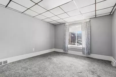 521 Bessemer Ave, East Pittsburgh, PA 15112 - Photo 11