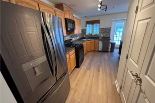 280 Broadstone Dr, Adams Township, PA 16046 - Photo 7