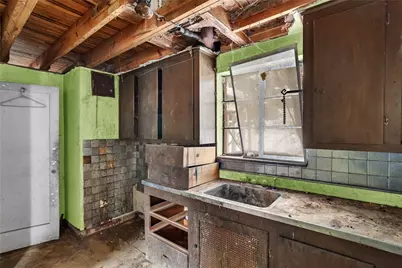 2132 Laketon Rd, Pittsburgh, PA 15221 - Photo 7