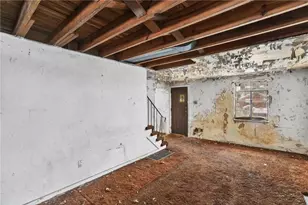 2132 Laketon Rd, Pittsburgh, PA 15221 - Photo 9