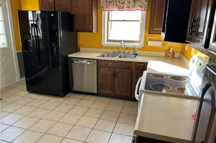 417 Fairmont St, Latrobe, PA 15650 - Photo 3