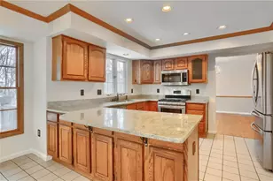 704 Helen Ct, Cranberry Township, PA 16066 - Photo 17