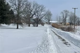 495 E Jamestown Rd, Greene Township, PA 16125 - Photo 1