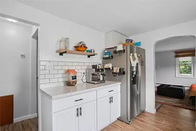 6601 Library Rd, South Park, PA 15129 - Photo 17