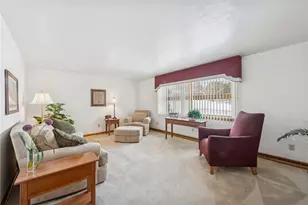 105 Hemlock Dr, Unity Township, PA 15650 - Photo 5