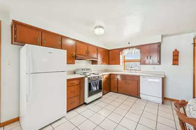 105 Hemlock Dr, Unity Township, PA 15650 - Photo 9