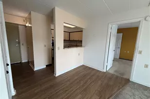 1987 Centurion Dr, Pittsburgh, PA 15221 - Photo 9