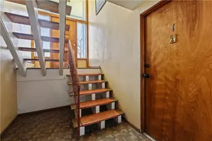 206 Downes Rd, Hempfield Township, PA 15601 - Photo 5