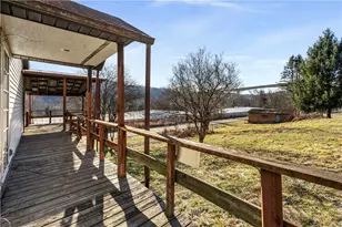 48 Vesta St, Centerville, PA 15429 - Photo 23