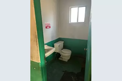 102 W Midland Ave, Midland Boro, PA 15059 - Photo 25