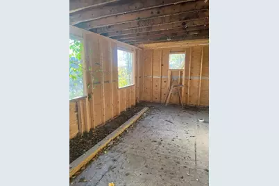 102 W Midland Ave, Midland Boro, PA 15059 - Photo 23