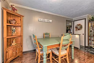 1212 Mountain View Dr, Unity Township, PA 15601 - Photo 13