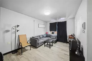 121 Locust St, Ambridge, PA 15003 - Photo 25