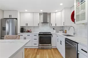 401 Maywood Dr, Bethel Park, PA 15102 - Photo 19