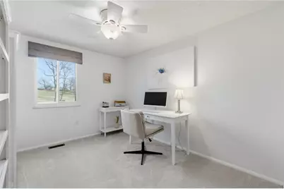 401 Maywood Dr, Bethel Park, PA 15102 - Photo 25