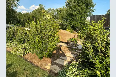 401 Maywood Dr, Bethel Park, PA 15102 - Photo 41