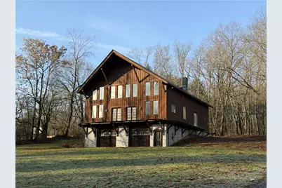 461 Grove Street, Hermitage, PA 16148 - Photo 1