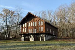 461 Grove St, Hermitage, PA 16148 - Photo 1